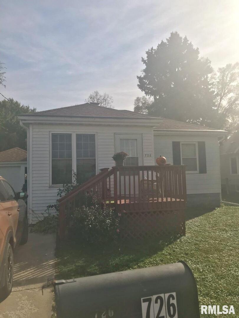 726 1st Ave., East Moline, IL 61244