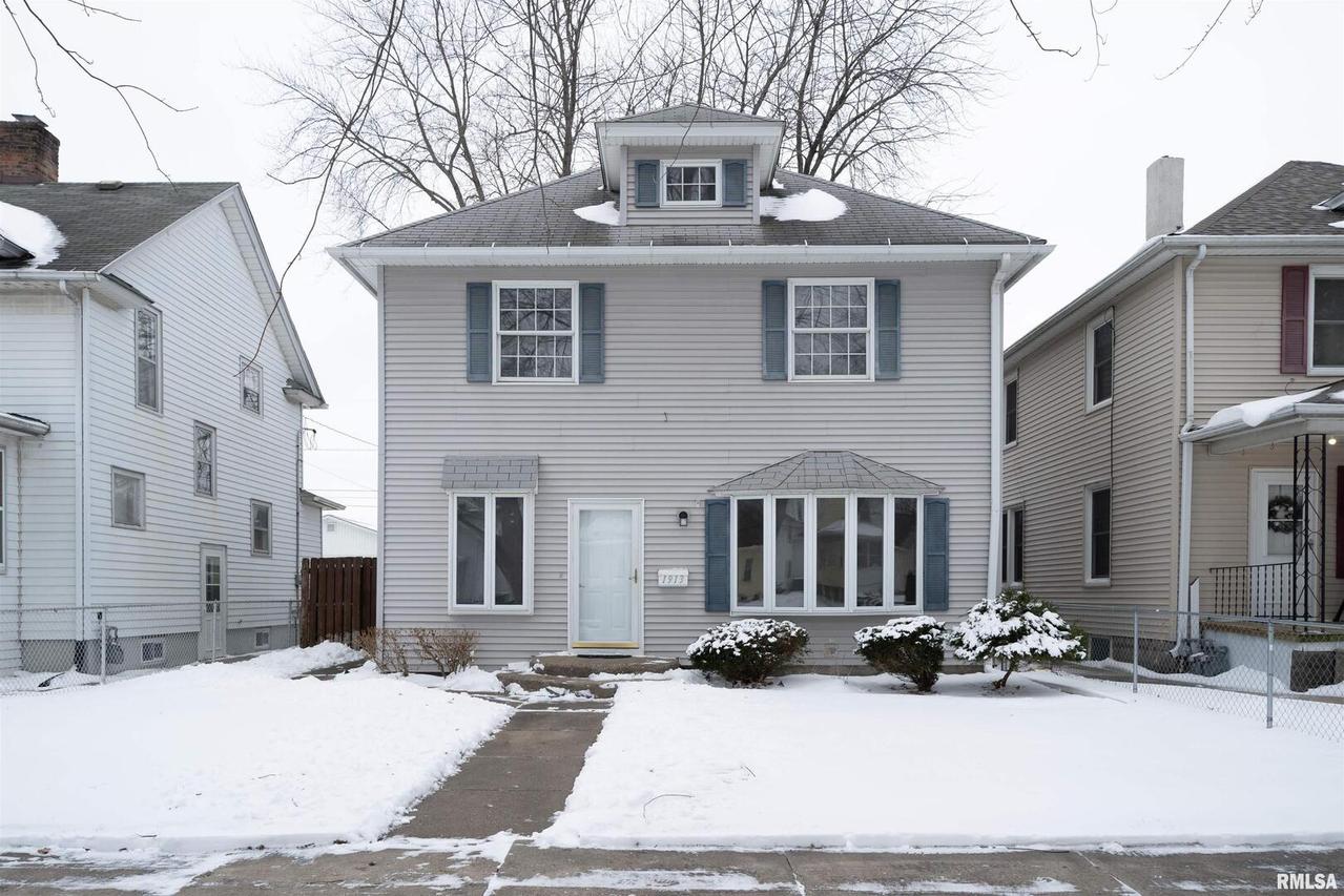 1913 3rd St., Moline, IL 61265