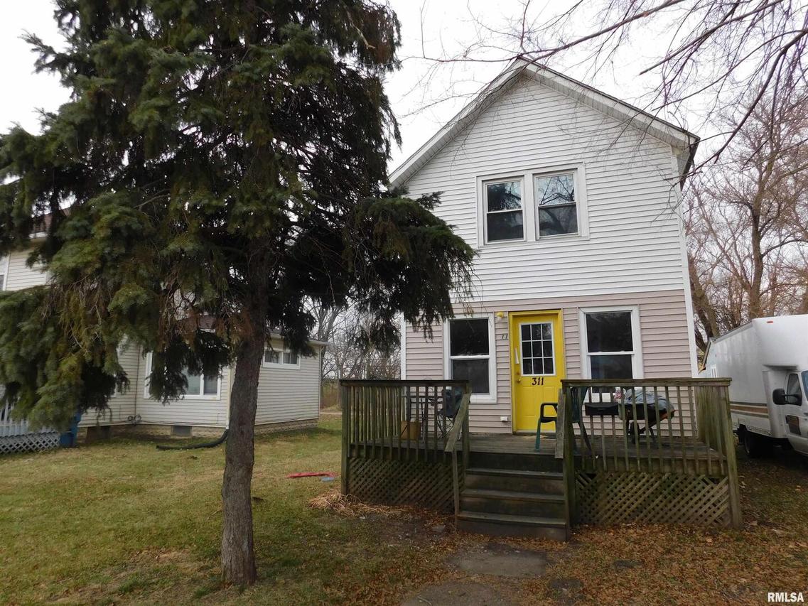 311 12th St., East Moline, IL 61244