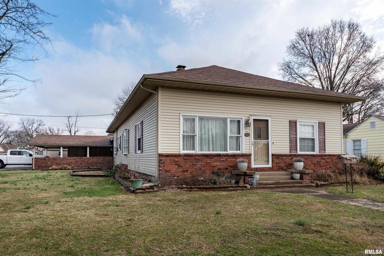 1315 N State St., Marion, IL 62959