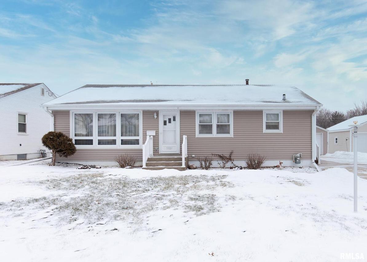 5321 28th Ave., Moline, IL 61265