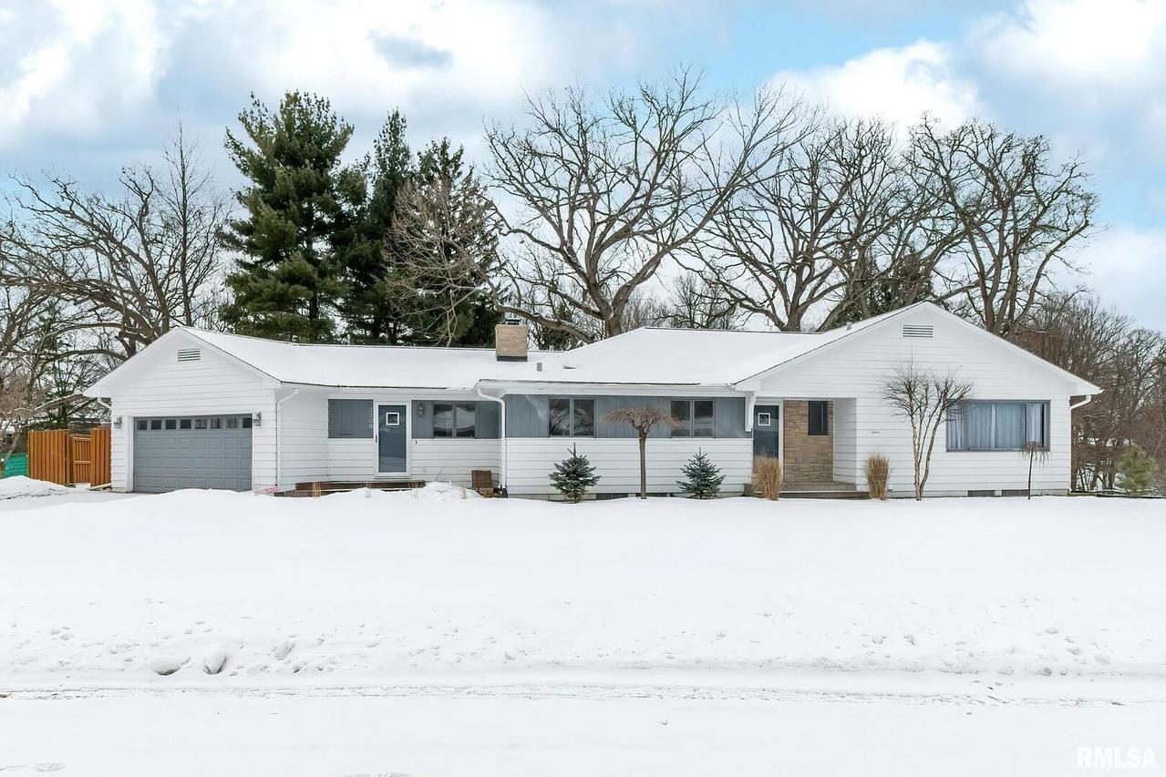 3308 33rd Avenue Ct., Rock Island, IL 61201