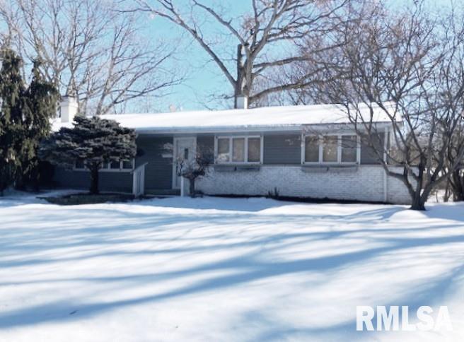 2398 5th St., East Moline, IL 61244