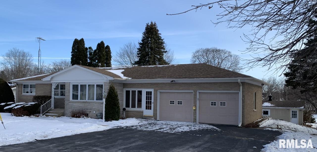 35 NE 6th St., Galva, IL 61434