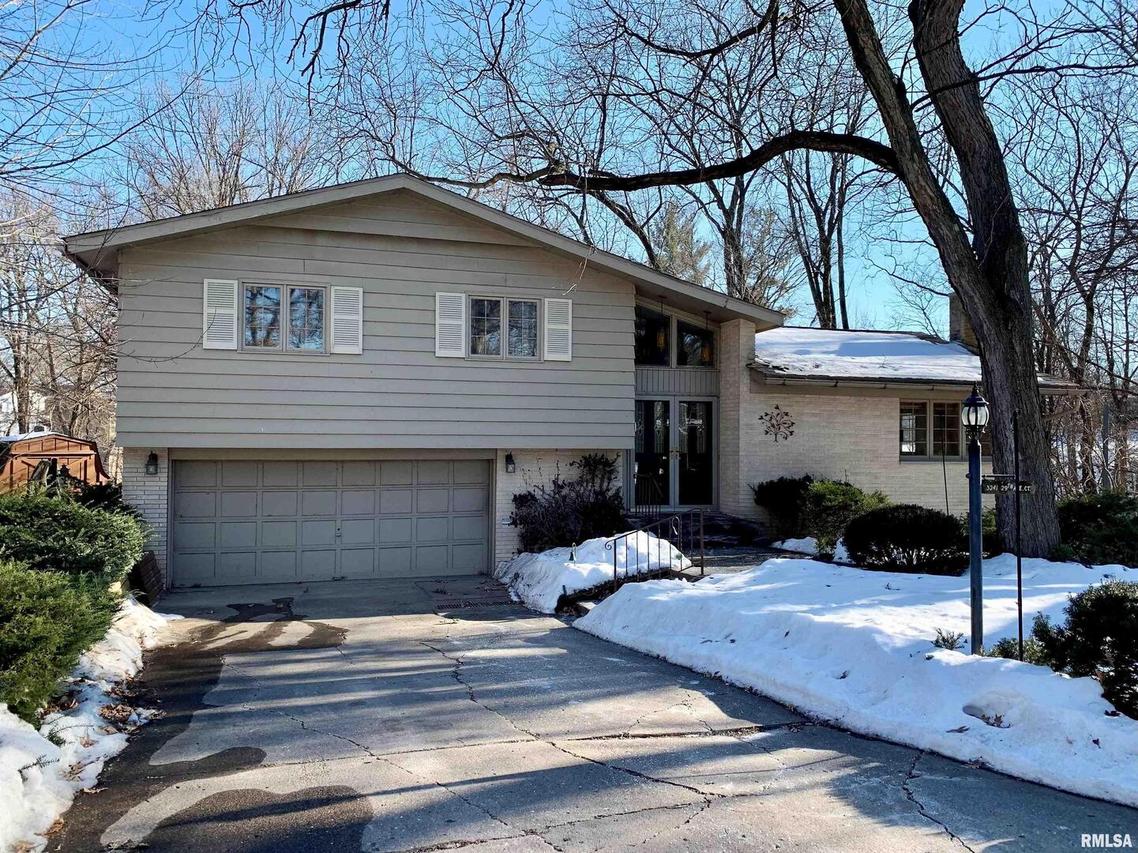 3241 29th Avenue Ct., Rock Island, IL 61201