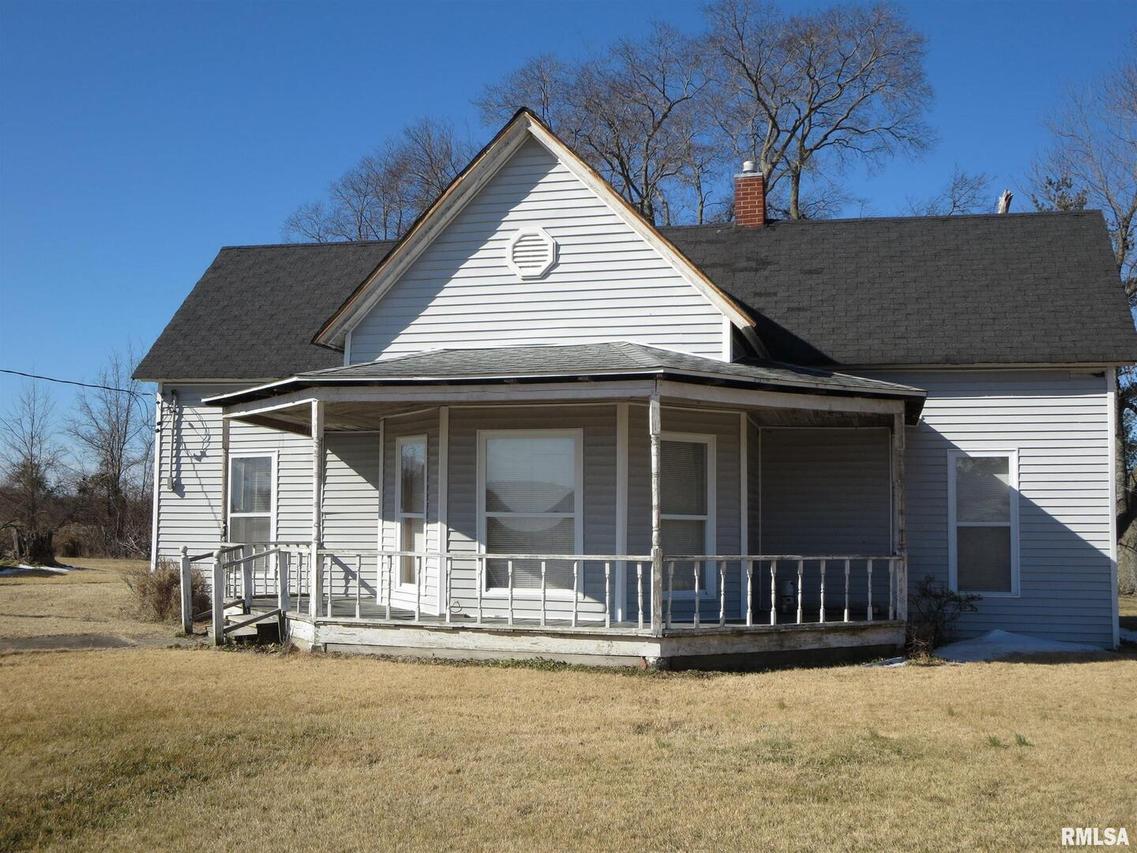 959 Clark School Rd., Desoto, IL 62924