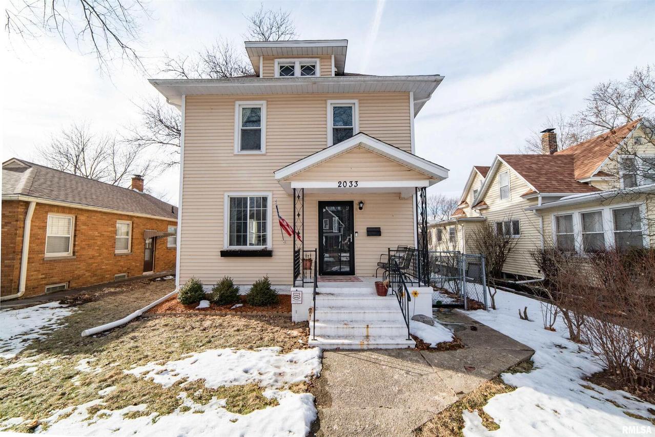 2033 14th St., Moline, IL 61265