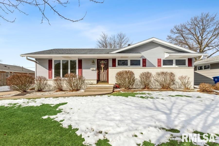 3617 37th St., Moline, IL 61265