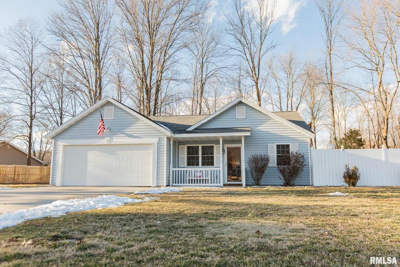 104 Noah Ln., Carterville, IL 62918