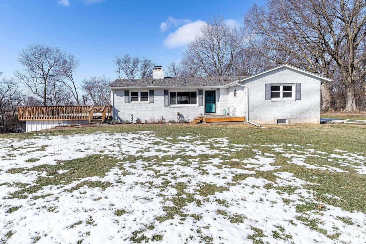 61 Barrington Cir., Hampton, IL 61256