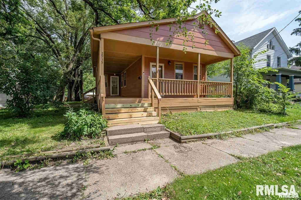 2935 13th Ave., Rock Island, IL 61201