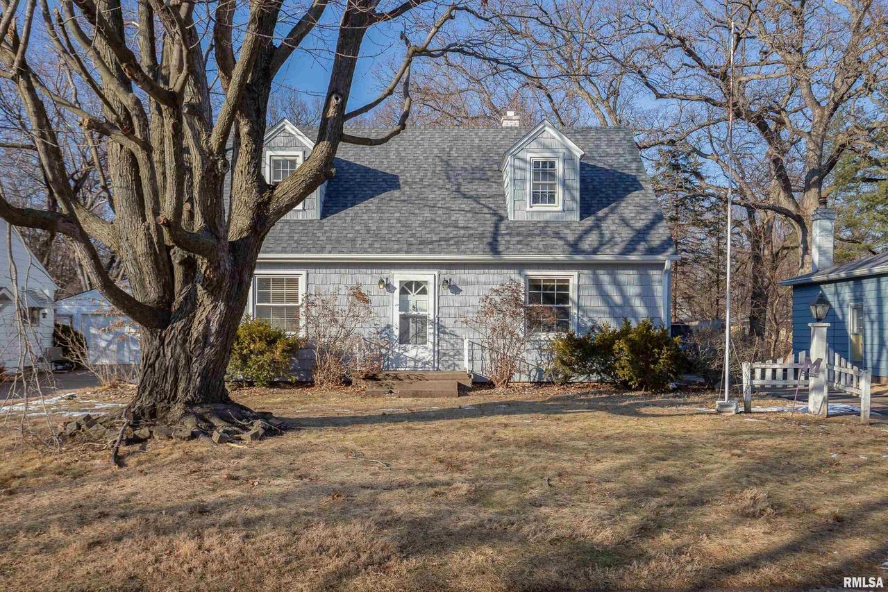 2533 30th Avenue Ct., Moline, IL 61265