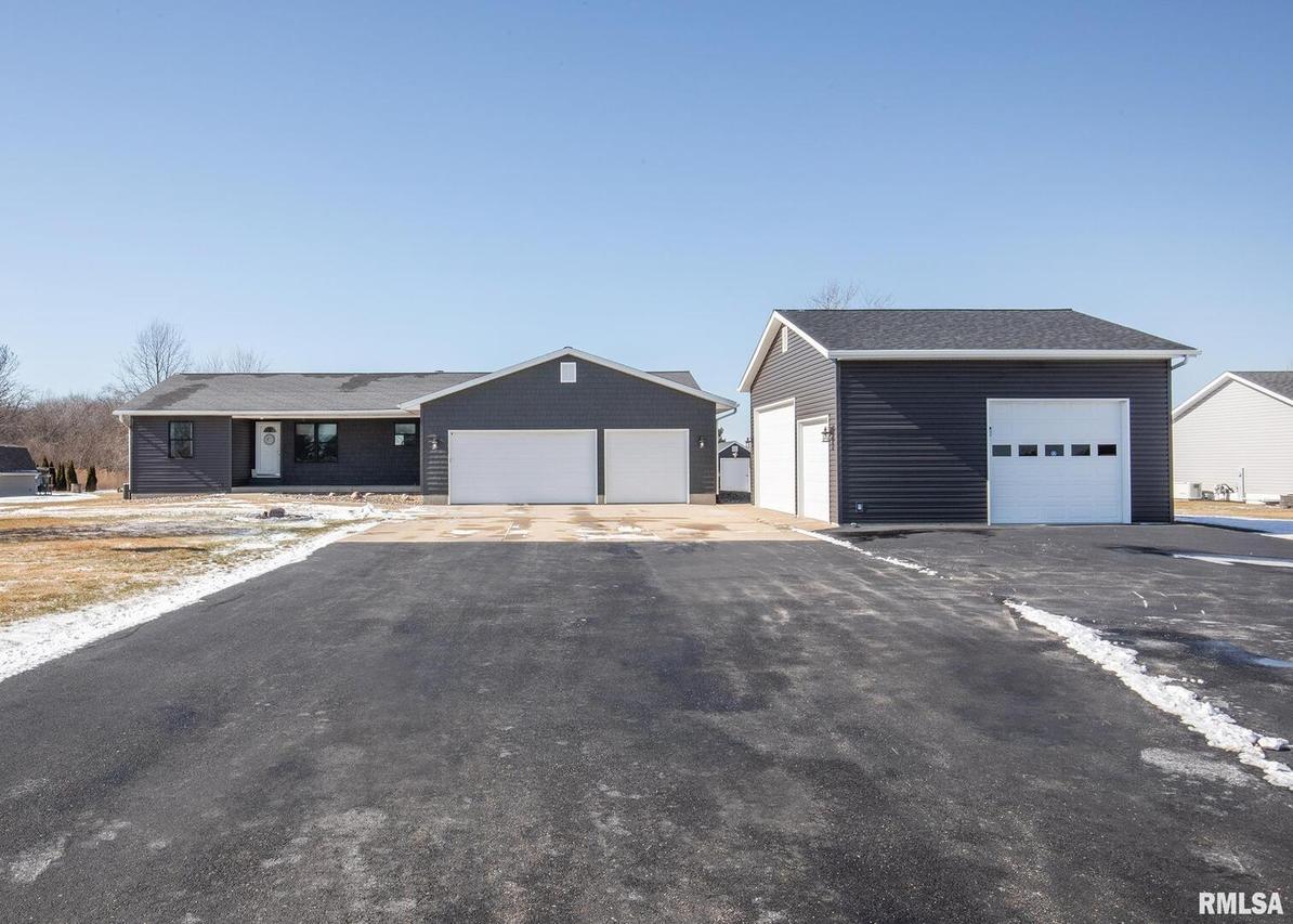 21636 E 650th St., Geneseo, IL 61254