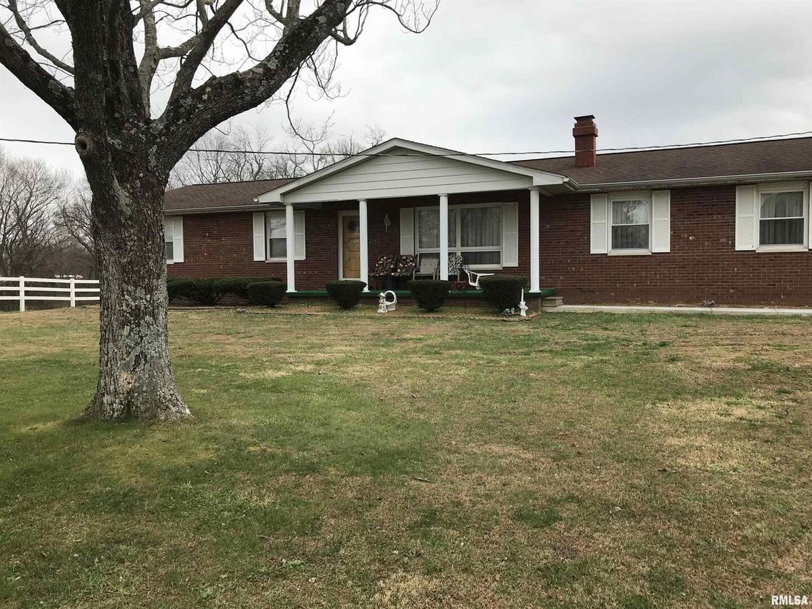 205 W Boundary Rd., Creal Springs, IL 62922