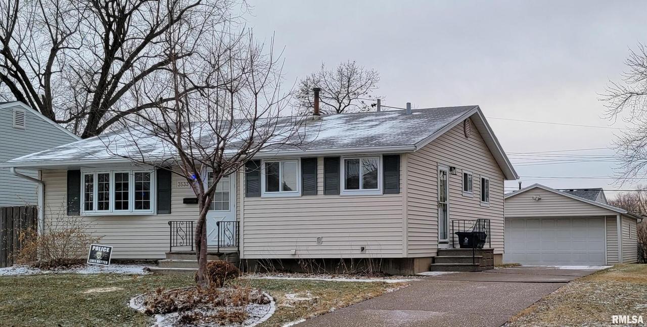 3533 3rd St. #A, East Moline, IL 61244