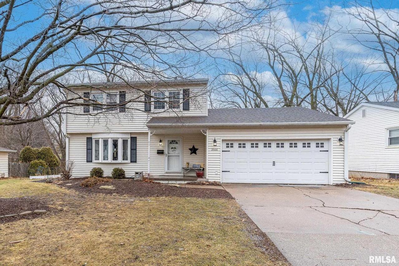 2566 9 1/2th St., East Moline, IL 61244