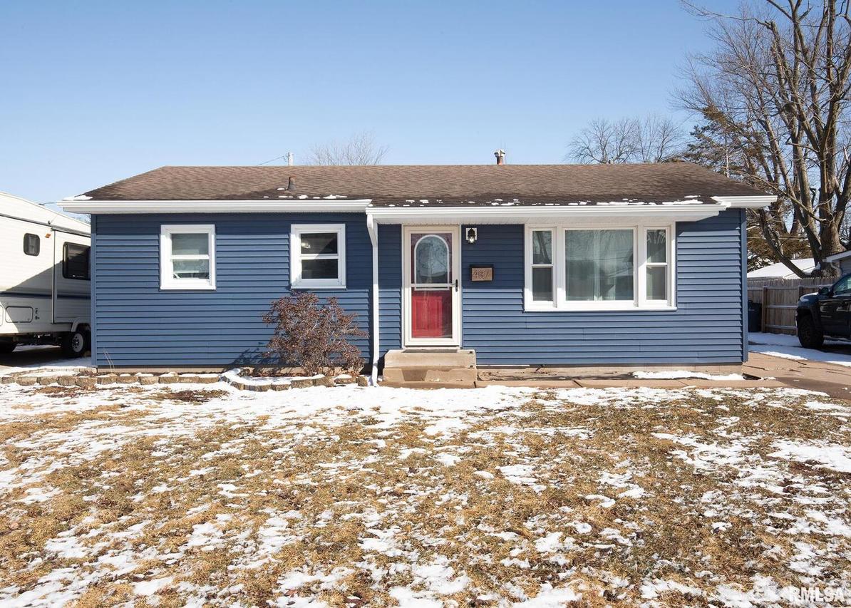437 4th St., Milan, IL 61264