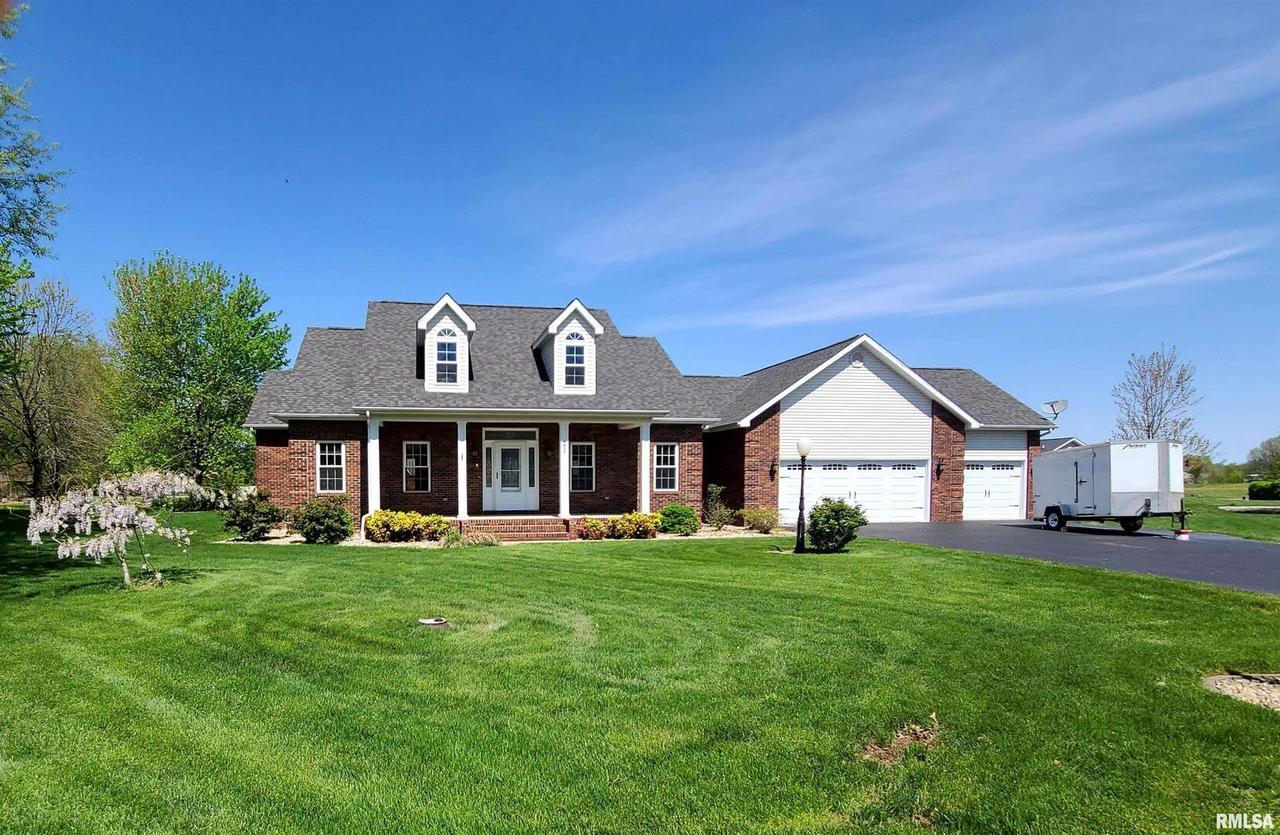 204 Cora Mae Ct., Carterville, IL 62918