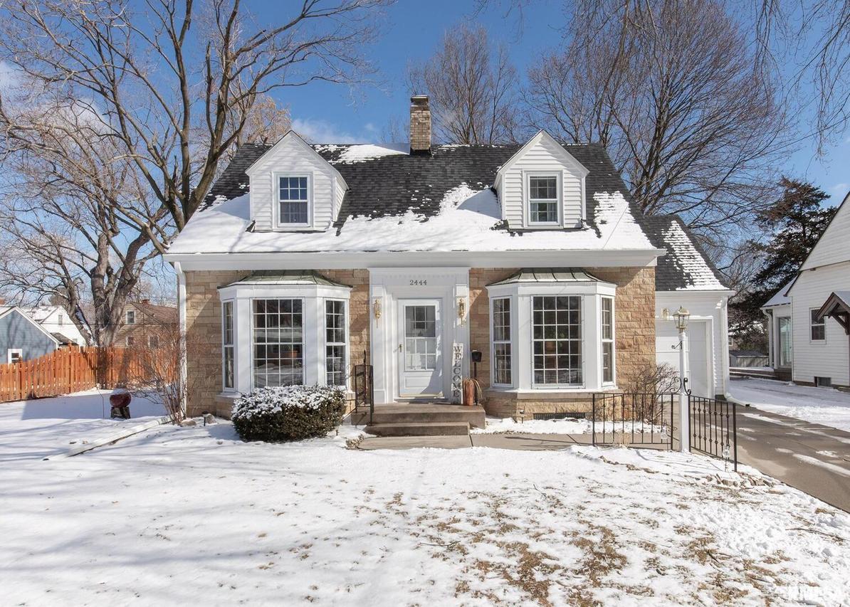 2444 30th St., Moline, IL 61265