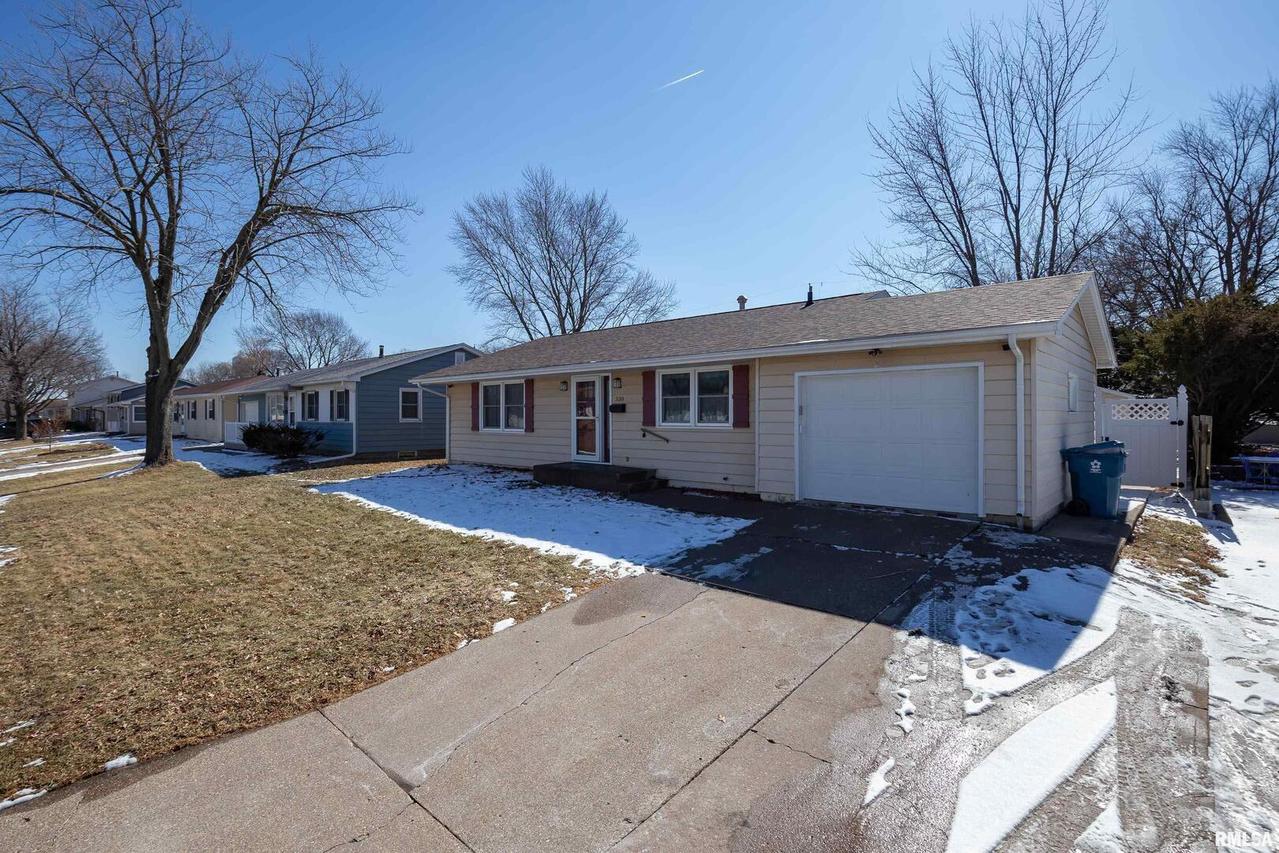530 32nd Ave., East Moline, IL 61244