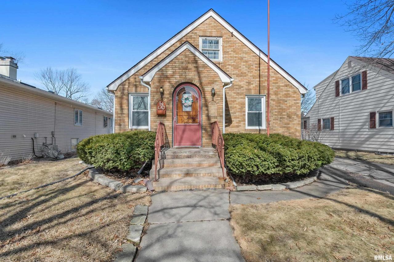 1409 29th Ave., Moline, IL 61265