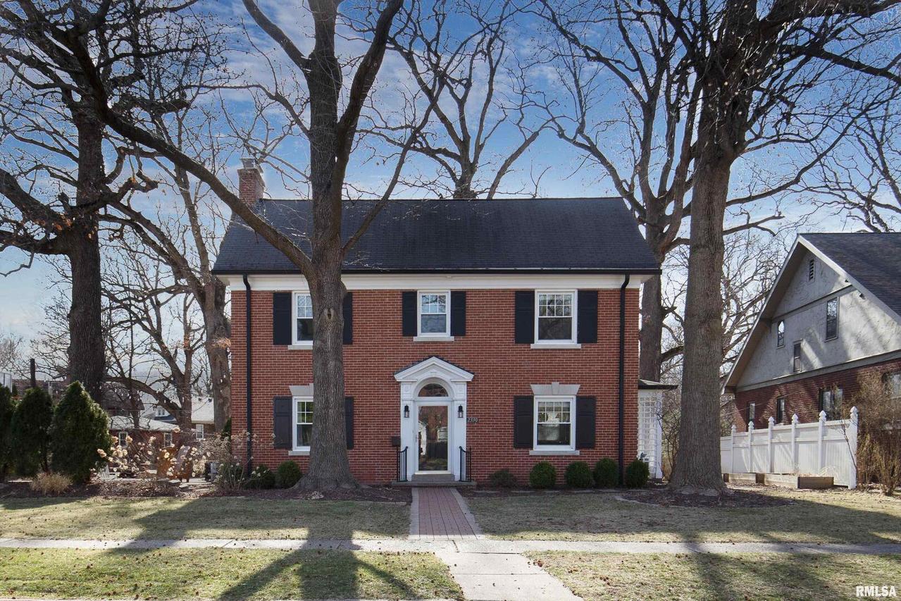 2330 11th St., Moline, IL 61265