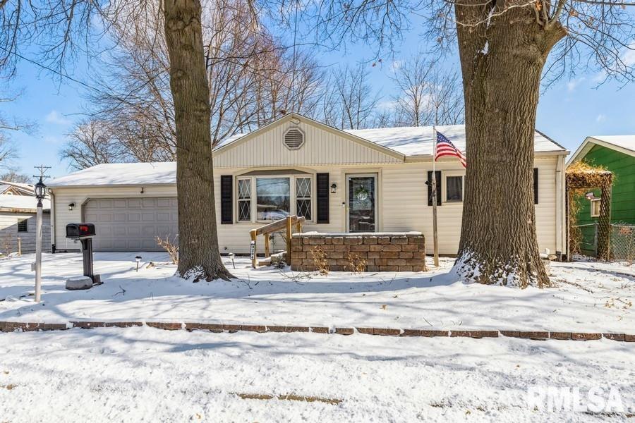 3204 39th St., Moline, IL 61265