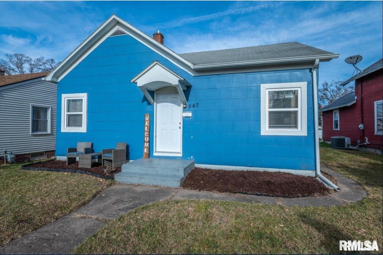547 23rd Ave., Rock Island, IL 61201