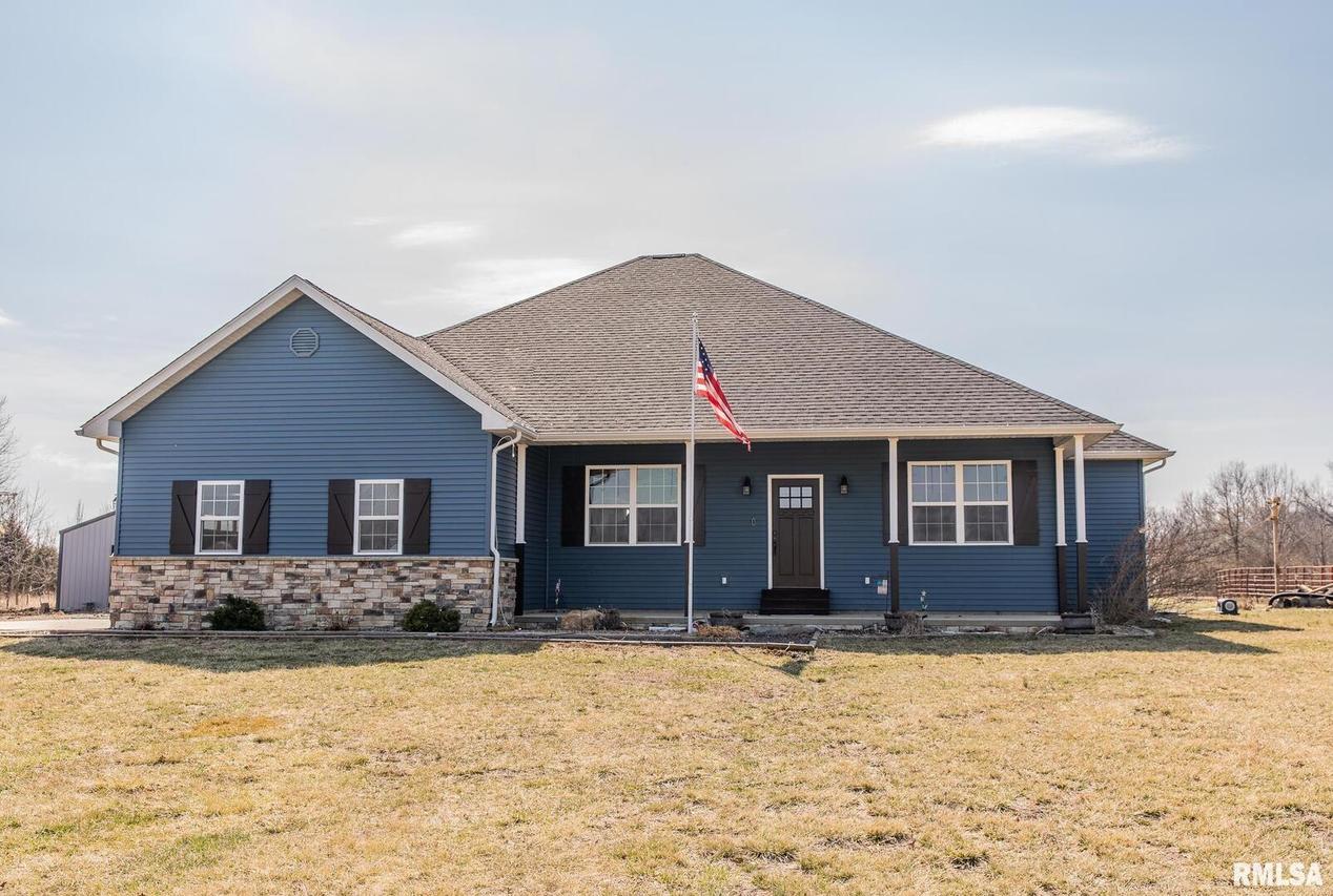 5545 Sycamore Rd., Carterville, IL 62918