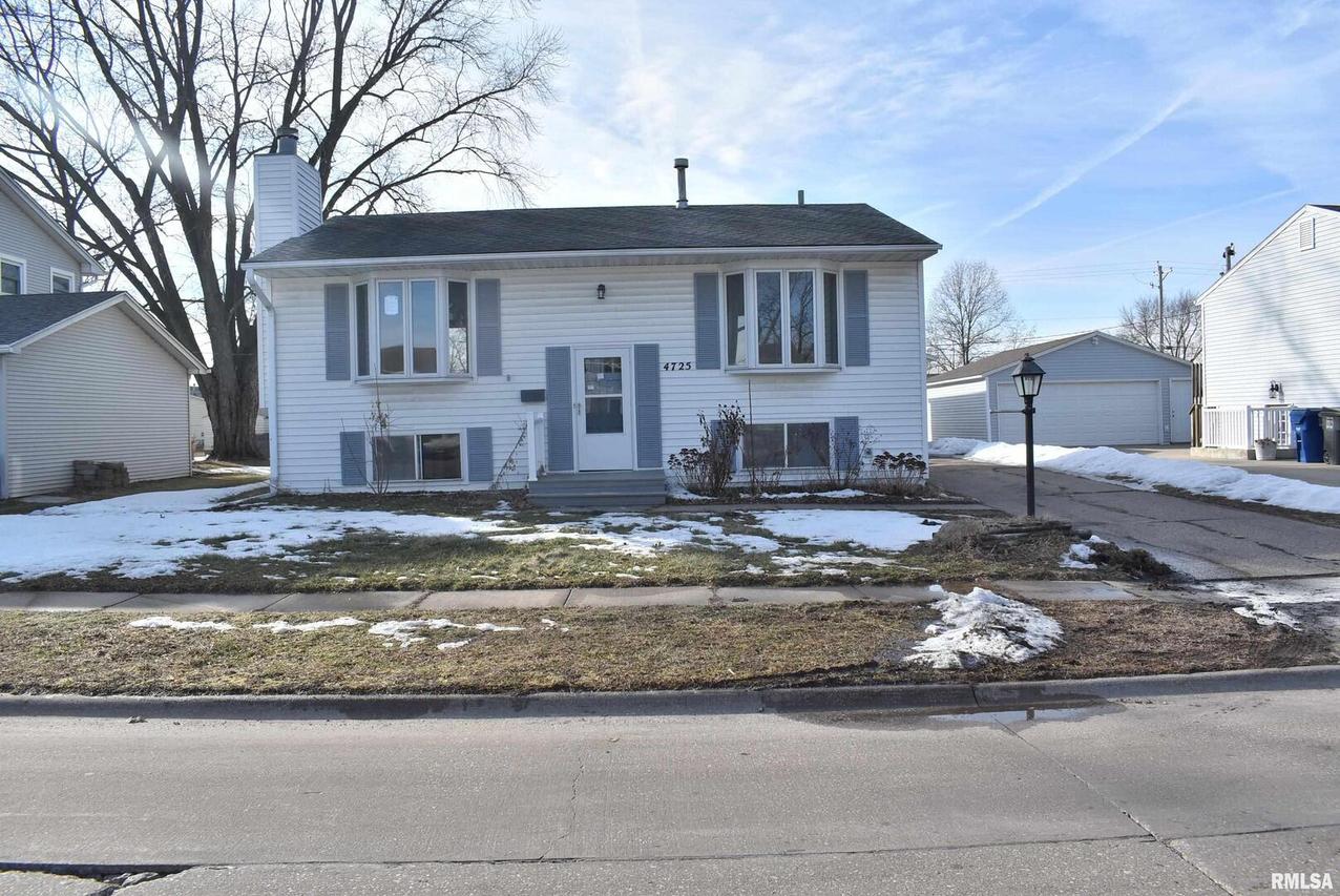 4725 48th St. #A, Moline, IL 61265