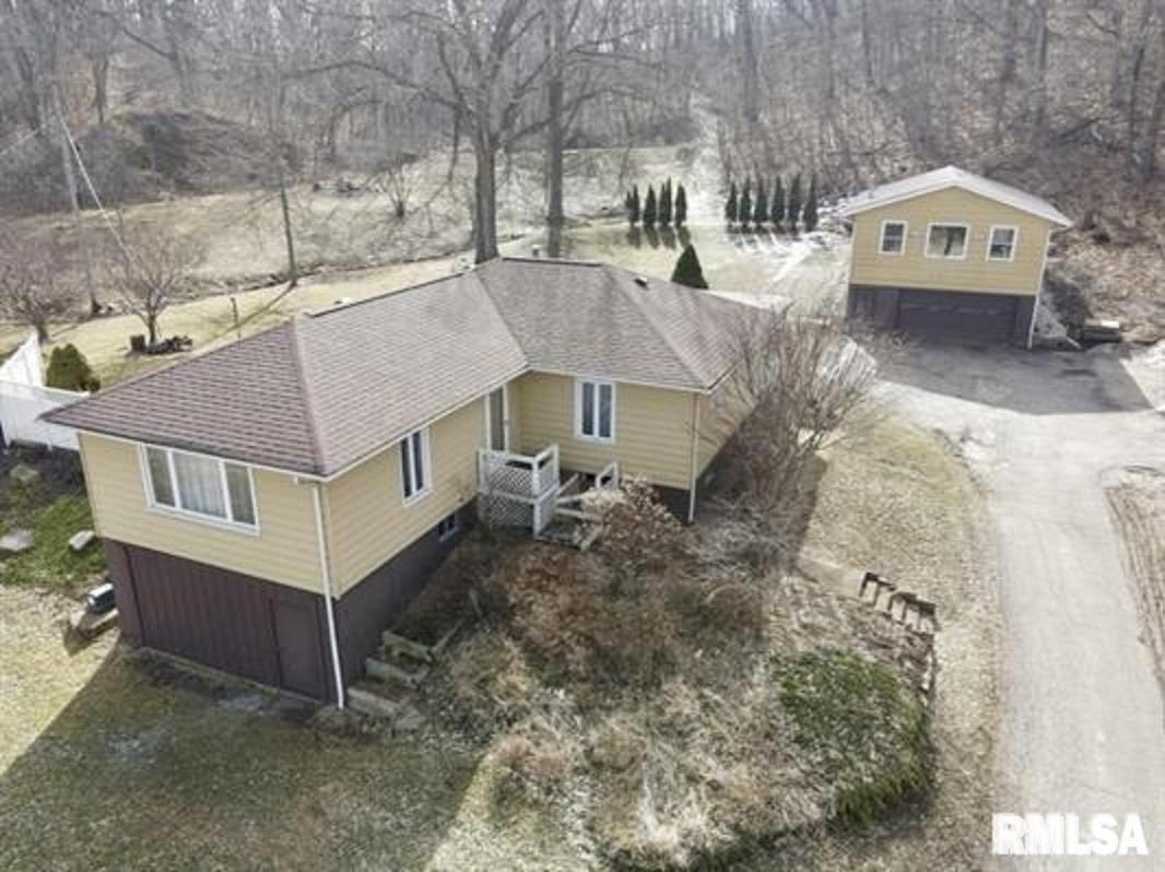 12720 69th Ave., Coal Valley, IL 61240