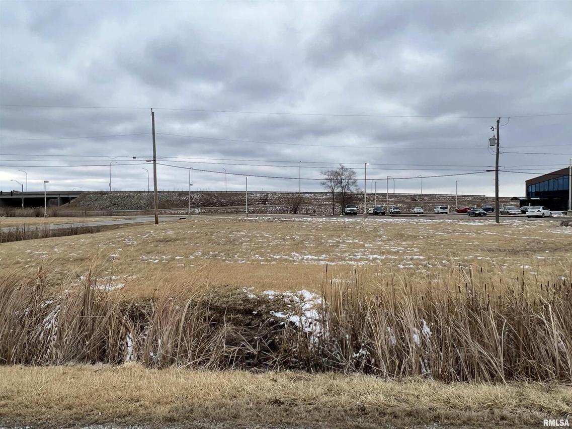 141 Sunshine Ln., Milan, IL 61264