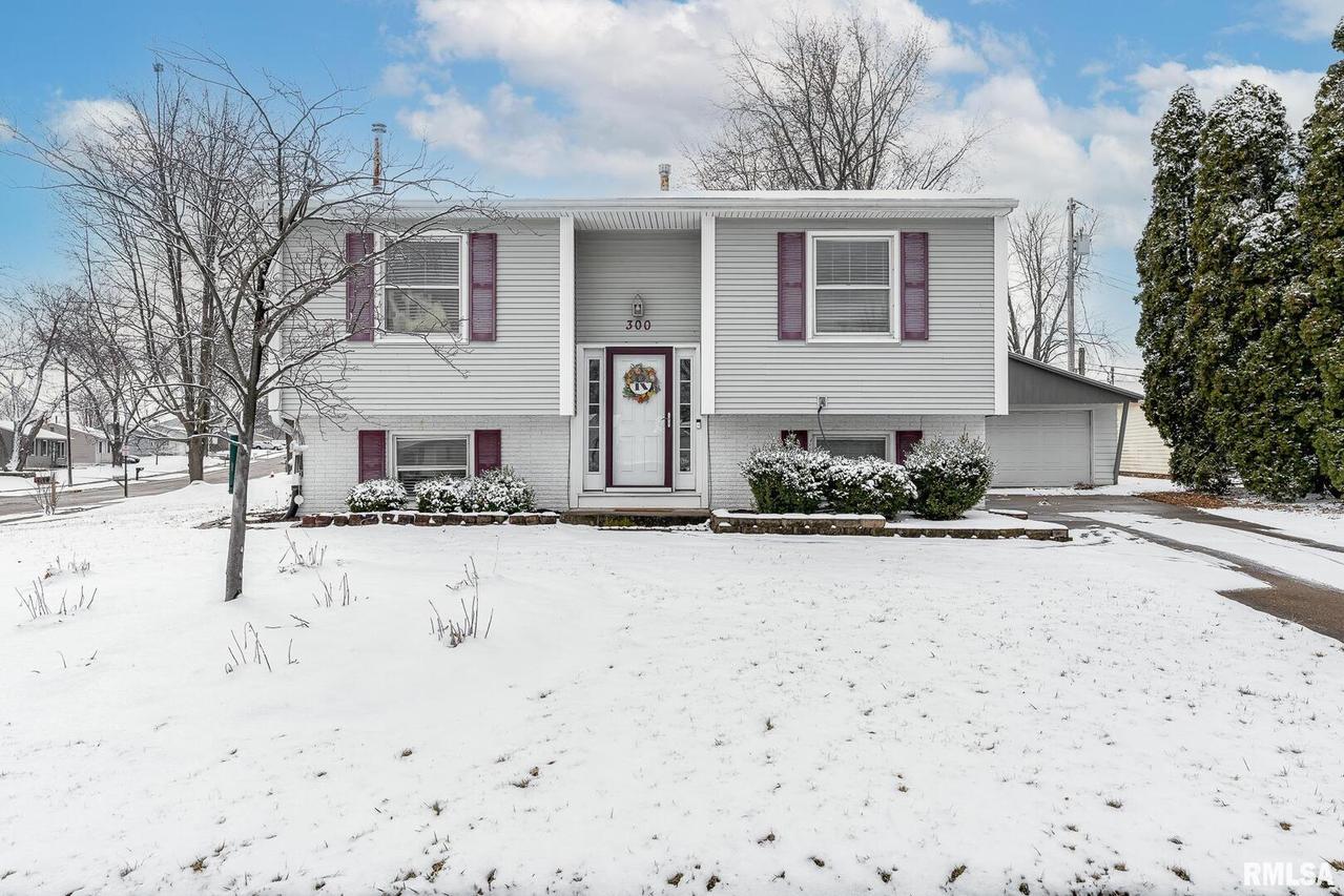 300 W 17th Ave., Milan, IL 61264