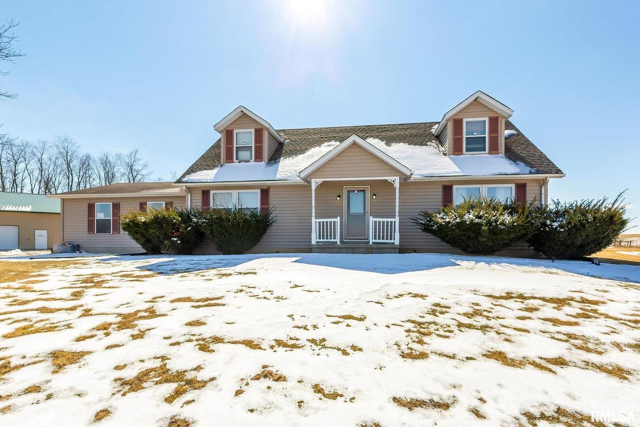 3881 N 700th Ave., Lynn Center, IL 61262