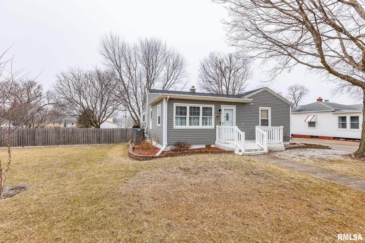 111 3rd St., Colona, IL 61241