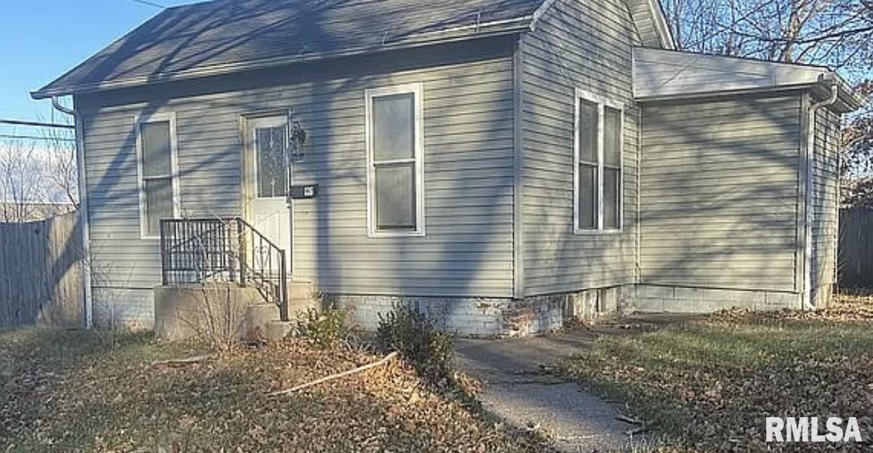 126 N College Ave., Geneseo, IL 61254