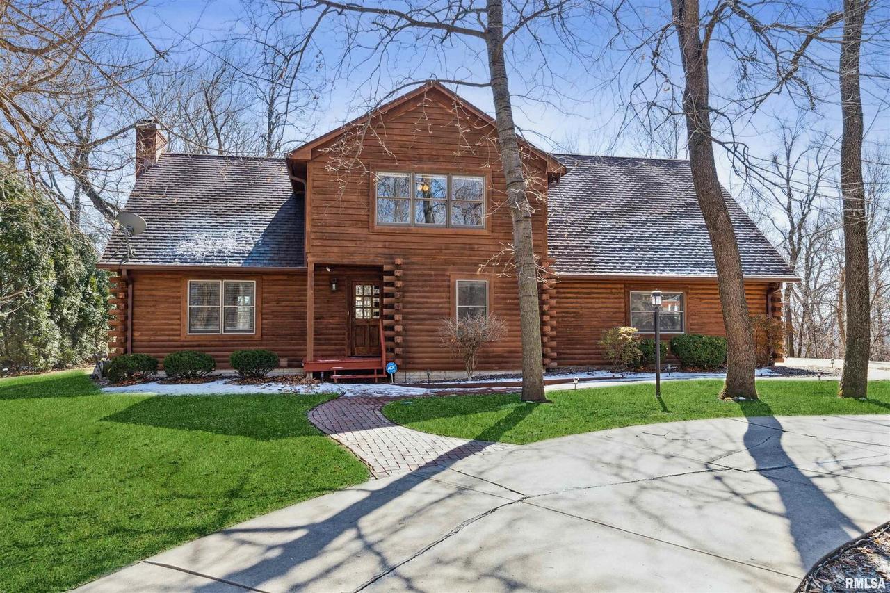 3641 72nd St., Moline, IL 61265