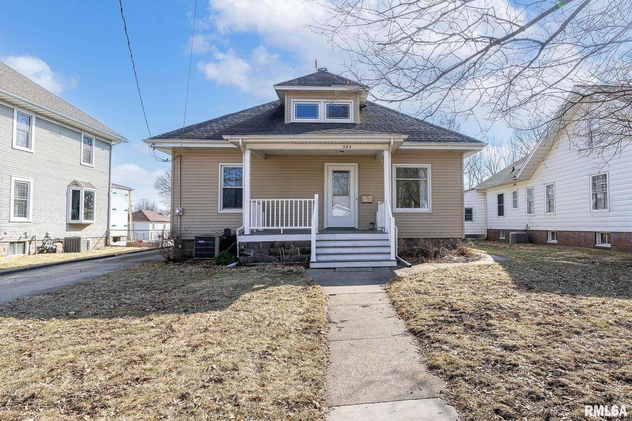 324 S Oakwood Ave., Geneseo, IL 61254