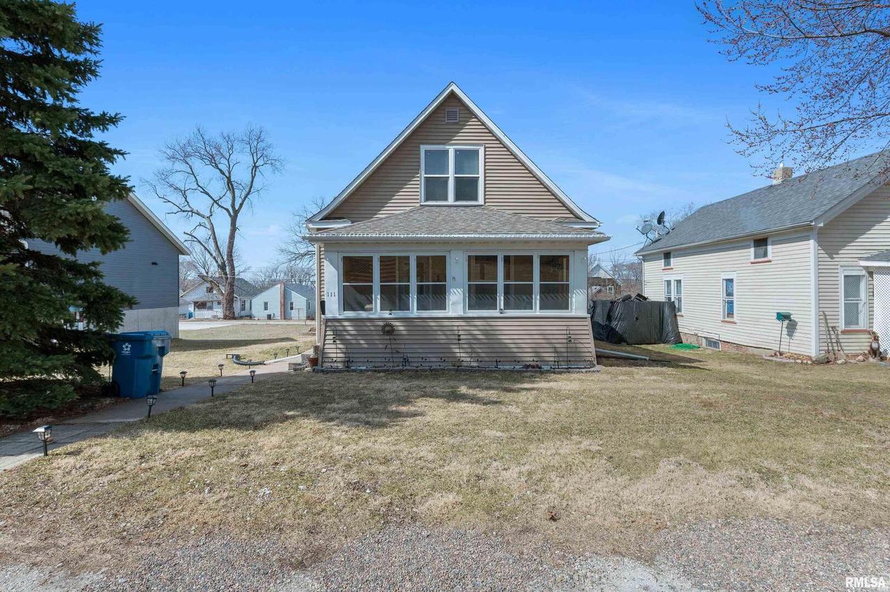 111 21st St., East Moline, IL 61244