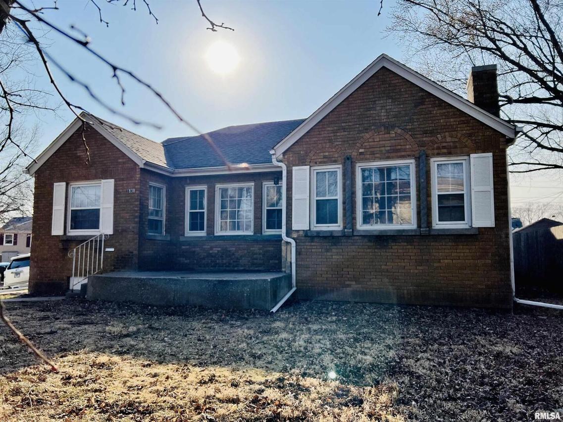 1838 37th St., Rock Island, IL 61201