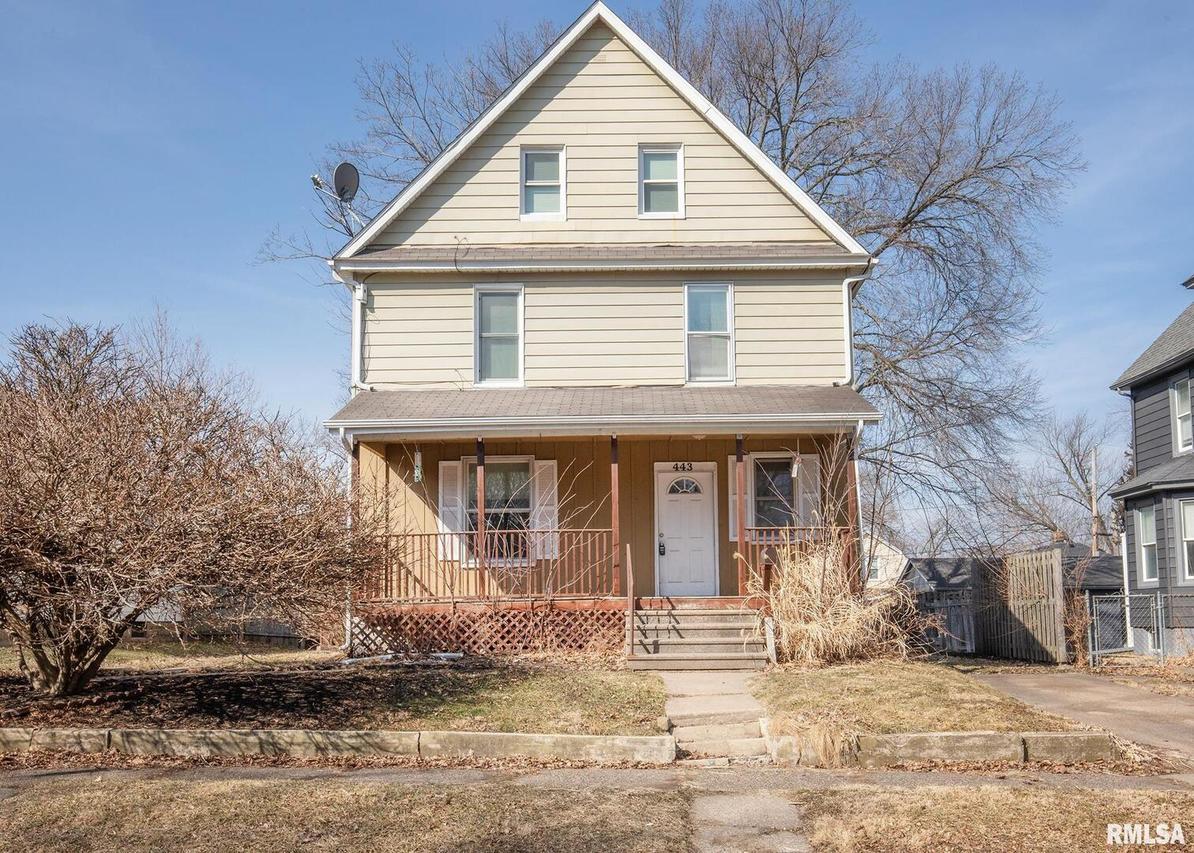 443 39th St., Moline, IL 61265