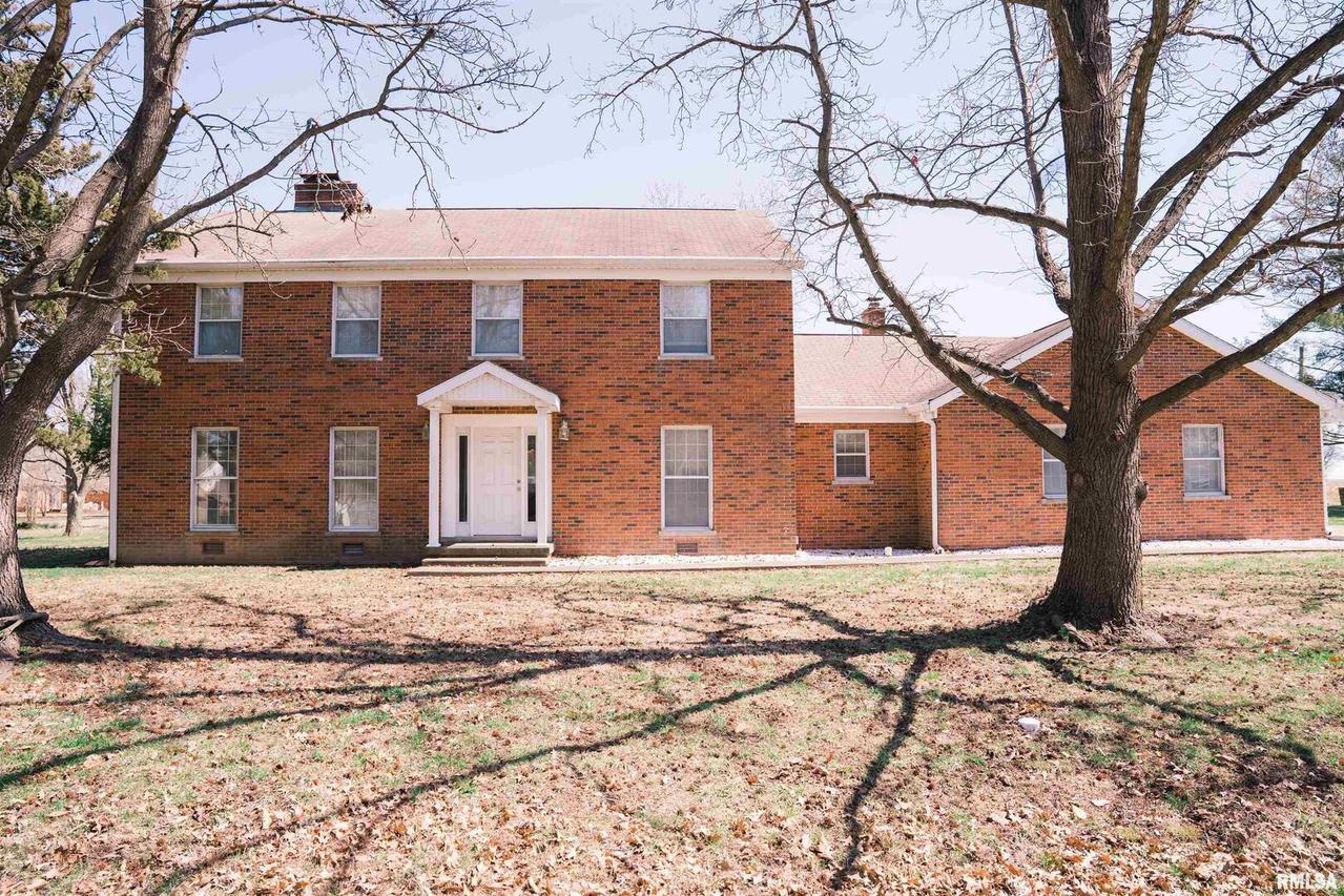 212 S Herrmann Dr., Ridgway, IL 62979