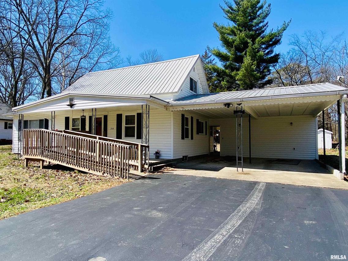 210 Gibbons Rd., Harrisburg, IL 62946