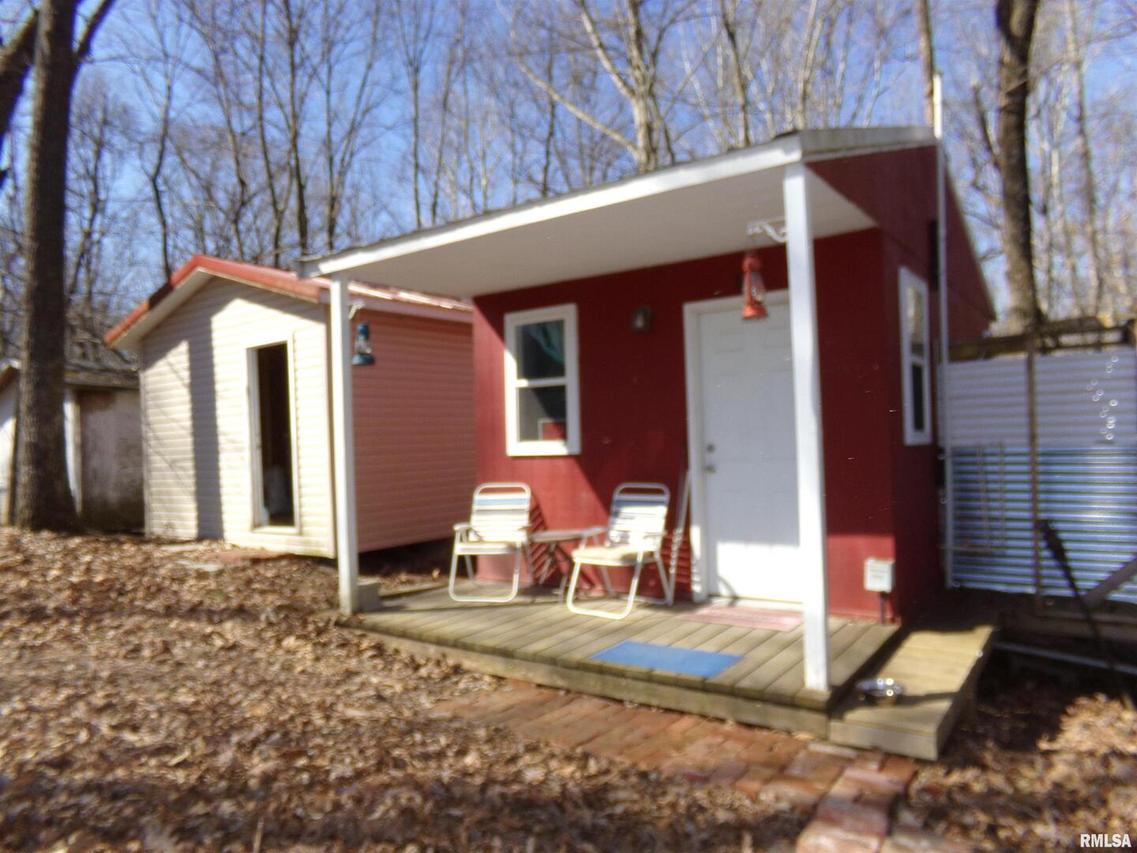 1145 Harrisburg Lake Rd., Galatia, IL 62946