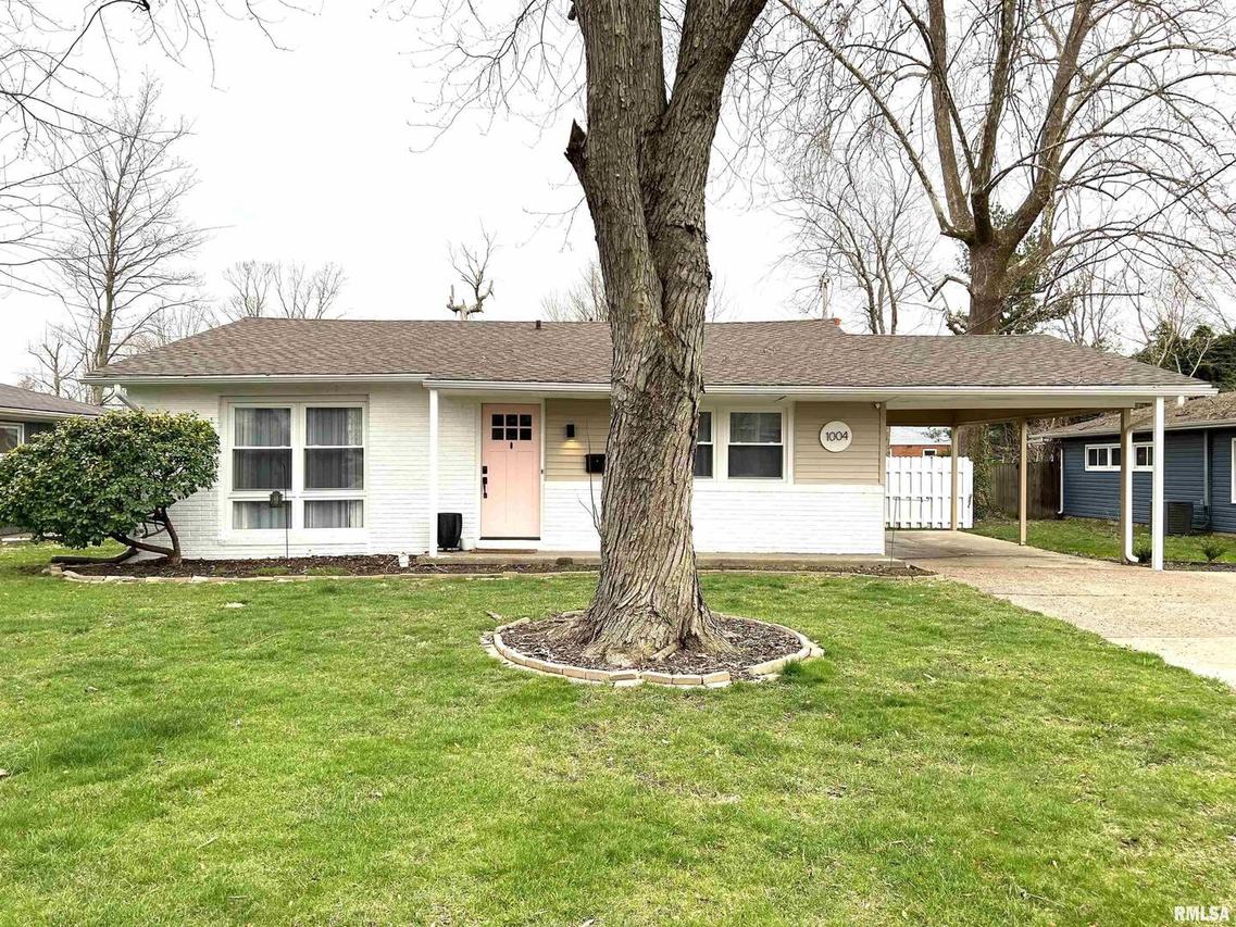 1004 Laura Ln., Marion, IL 62959