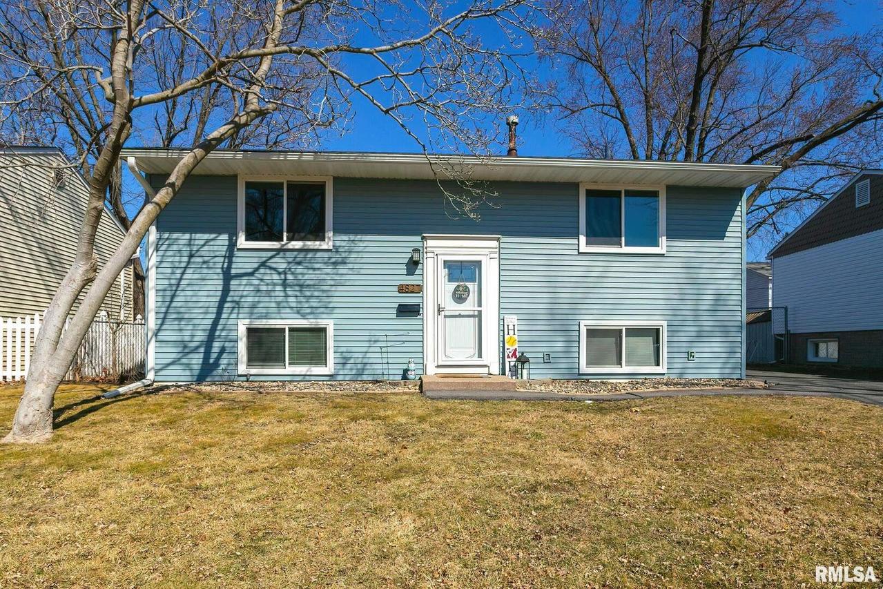 4827 48th Ave., Moline, IL 61265