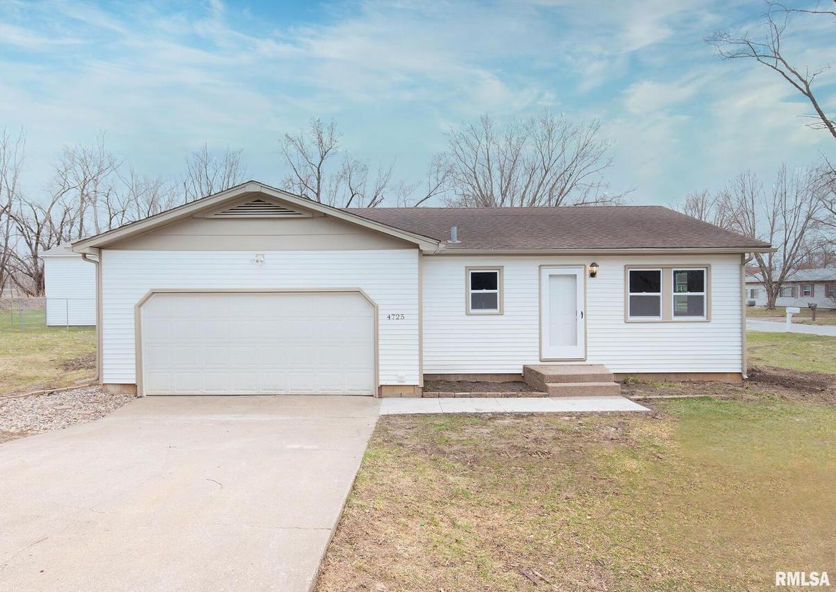 4725 11th St. #A, Moline, IL 61265