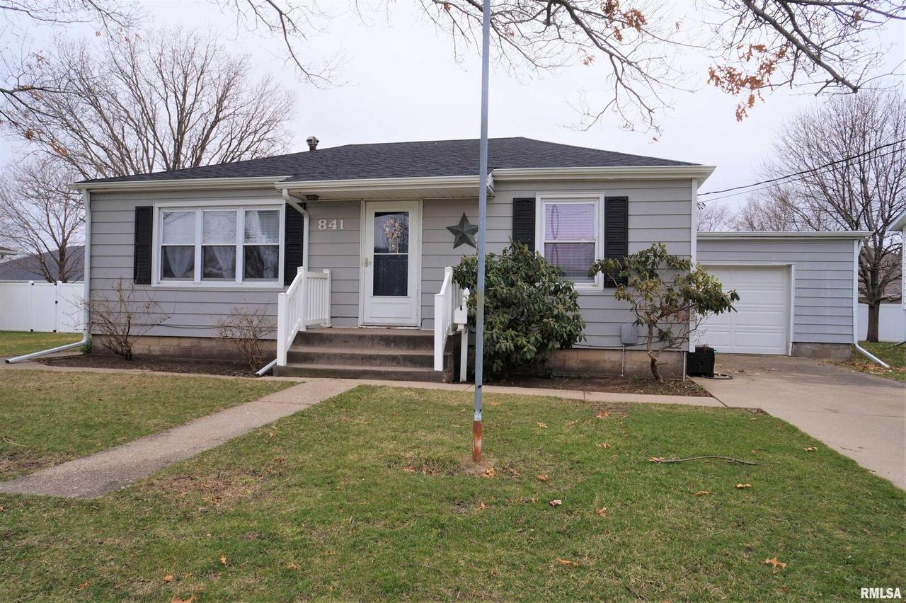 841 S Congress St., Geneseo, IL 61254