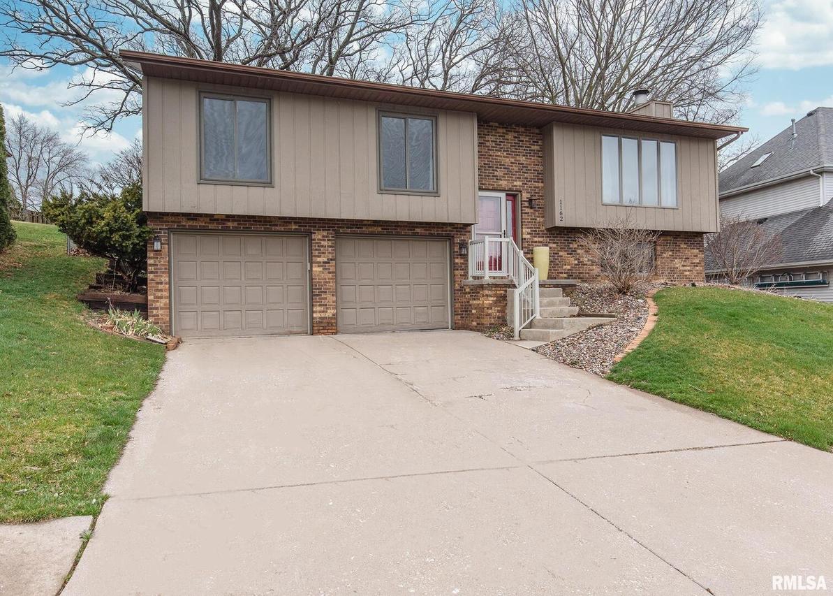 1162 33rd Street Ct., Moline, IL 61265