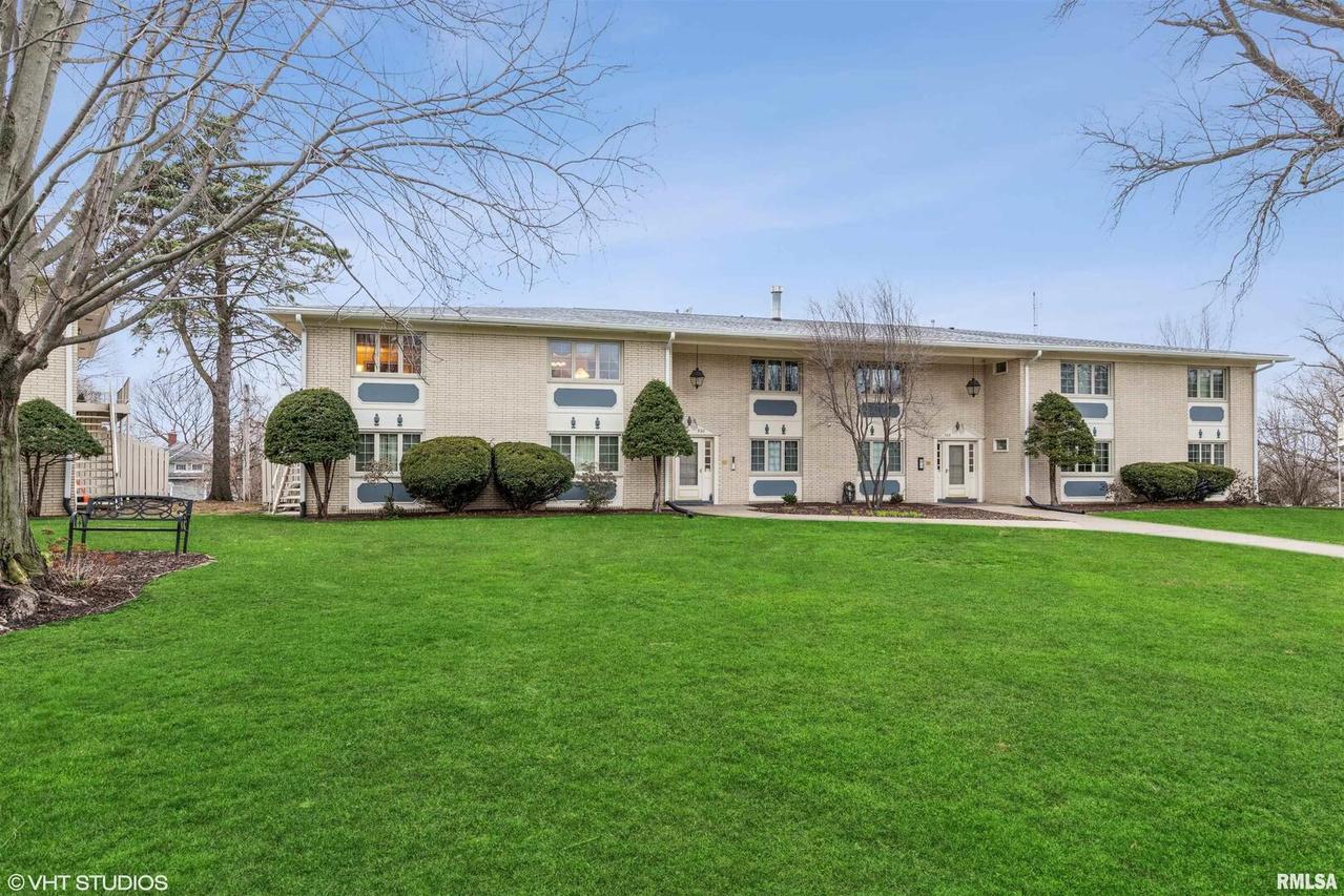 920 17th St. #28, Moline, IL 61265